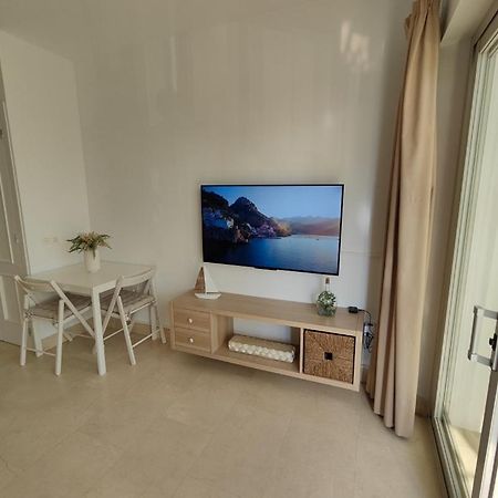 Estudio Puerto De Sotogrande 산 로케 외부 사진